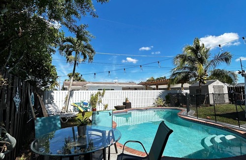 Sunrise House | Little oasis of Sunrise. nSmall getaway in the city of Sunrise with private pool