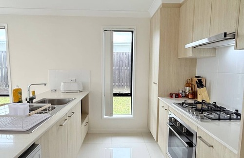 Pimpama House | Little Santorini Home - Family