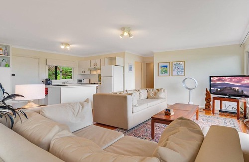 Killcare House | 'Little Tara' by Accom Holidays