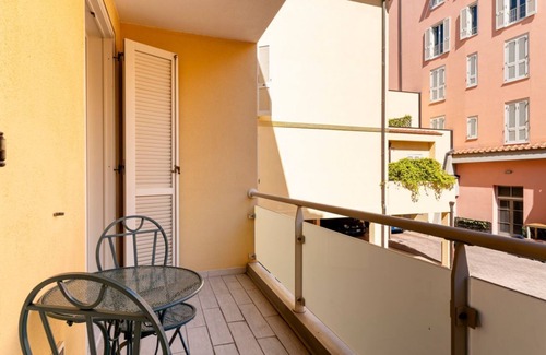 Venezia Nuova Apartment | Little Venice Bright Apartment with Balcony!