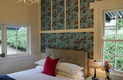 Tecoma House | Little Violet