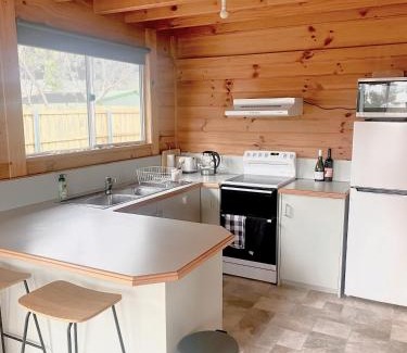Coles Bay House | Little Wren