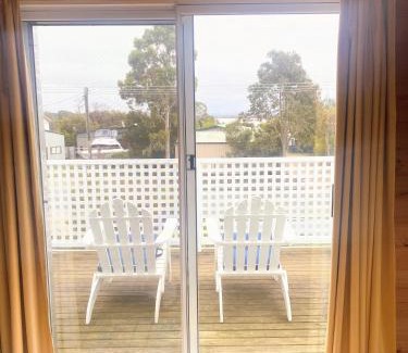 Coles Bay House | Little Wren