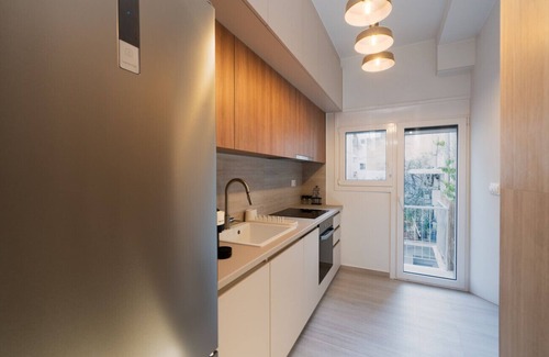 Mets Apartment | LIV - Captivating Apartment in Pagrati