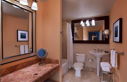 Downtown Austin Hotel | Live in Style and Comfort! Art Deco Suite with Kitchenette, Pet-friendly!