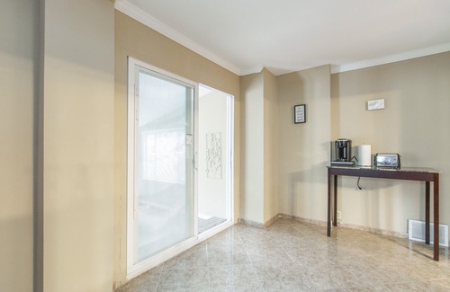 Colmar House | Live like a local in chic 3BR/2BA renovated home🏡