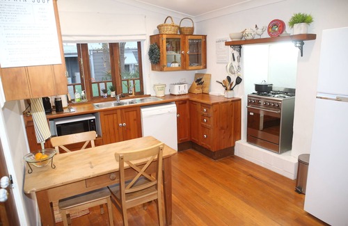 Morpeth Cottage | Live like a local in historic Morpeth