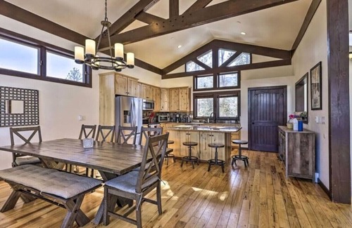 Keystone House | Live Like a local in Keystone! 30 days or more!