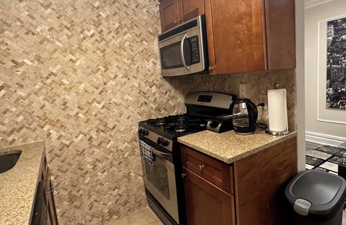 Turtle Bay House | LIVE LIKE A NATIVE NEW YORKER, COZY STUDIO APARTMENT
