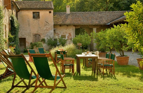 Rovolon Apartment | Live the charme of a 17th century Farmhouse in a romantic studio
