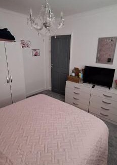 Bootle Apartment | Liverpool Air b and b