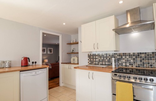 Tomintoul Cottage | LIVET COTTAGE, pet friendly, with open fire in Tomintoul