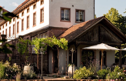 Lahr House | Living in a listed building, 2-floor apartment, high-quality furnishings