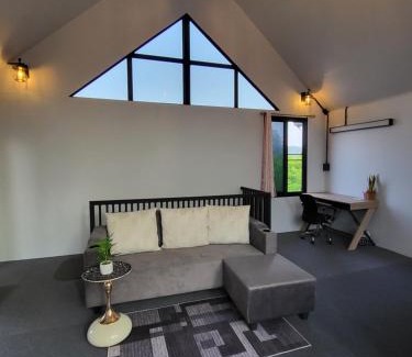 Chom Thong Villa | Living in Ping