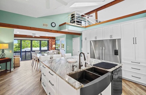 Roseland House | Living Water's: Spacious 4-bedroom house with tons of amenities