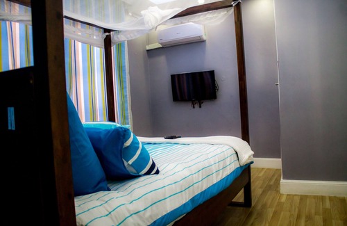 Lilongwe House | LivingSpace ApartHotel awaits you in the "Warm Heart of Africa!" Malawi. Uniqu!