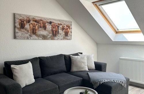 Schonebeck Apartment | Livoro Dormitorio Apartment
