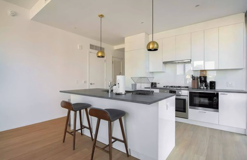 Logan Circle Apartment | Liz by Black Swan 426LT (2/2, Cap 4)