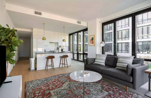 Logan Circle Apartment | Liz by Black Swan 426LT (2/2, Cap 4)