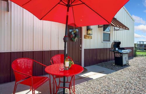 Loveland House | Llama-Stay at Spooky Tooth Ranch - Mtn Views!