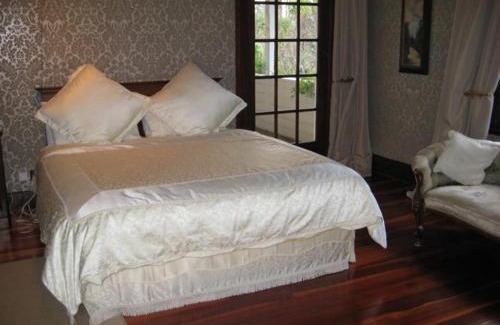 Solway Bed & Breakfast | Llandaff Country Residence