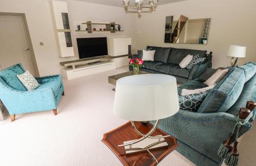 Aberdare House | Llety'r Bugail