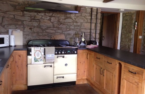 Brecon Cottage | Llwyn Llwyd Cottage Aberyscir Brecon Fantastic Rural Views Large Garden. Wifi.