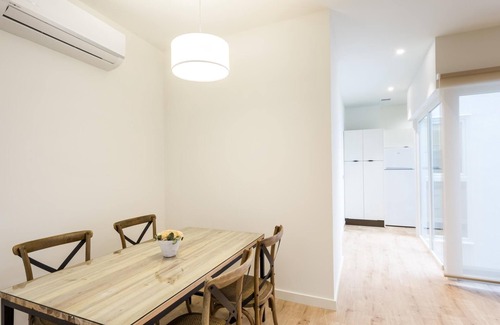 Santa Catalina Apartment | LN3 2BD+2BTH Cloakroom, Shared terrace with pool + Parking on demand