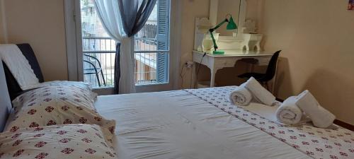 Kypseli Apartment | Lobelia Athens Centre -5 BD, 2.5 BATH