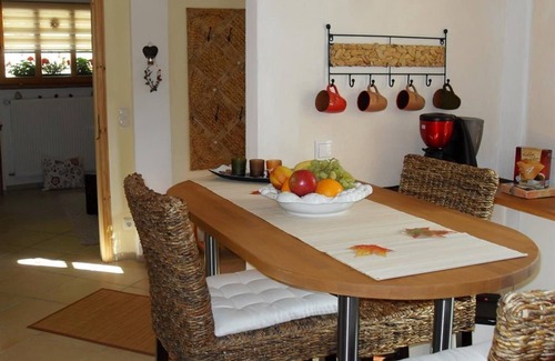 Gimmeldingen Apartment | Loblocher Max and Moritz - apartment/apartment, shower, toilet, non-smoking