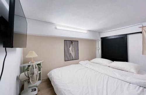 Trang Tien Apartment | Local House Hanoi