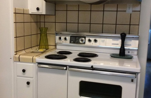West Portal House | Local Style Living Inside the Big City! Two miles to UCSF and Golden Gate Park!