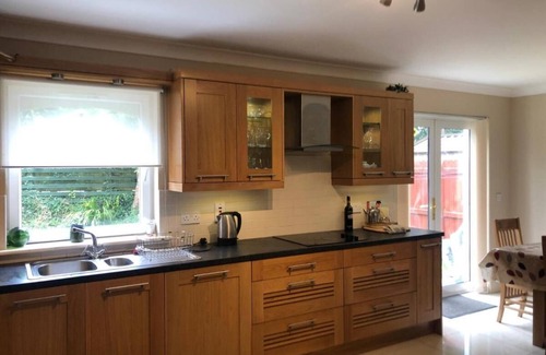 Kenmare House | Located in Kenmare on the Ring of Kerry, with free high speed WiFi and parking.n