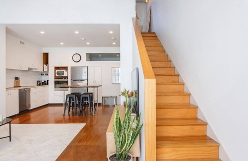 Fremantle Apartment | Located in the Old Tannery just minutes walk to Central Fremantle's vibrant City Centre. What you will enjoy: * Peaceful location yet central to markets * Free secure parking for 1 car undercover * Climate controlled air conditioning *