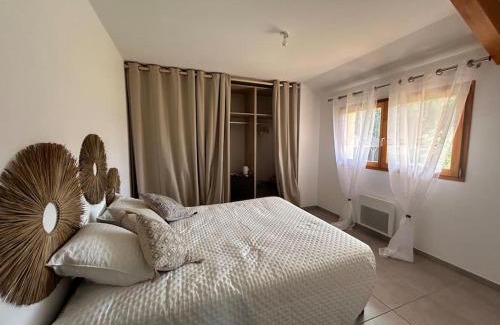 Arue House | Location La Grange de Routgé - 4 étoiles
