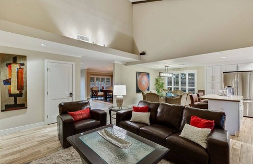 Rancho Oakey House | Location, Location, Location Designer Pool Home