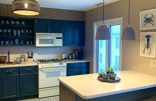 Admiral Estates House | Location Location Location Hear the waves & see Endless Beach Views in Cape May