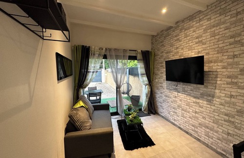 La Ferte-Gaucher House | Location Maison T3 Avec Stationnement Privé et Jardin