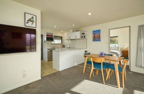 Kaikoura House | Location | Ocean and Mountain Views | Backyard - KK6451