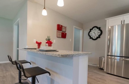 Highland House | Location & Relaxation | A Beautiful Modern Stay