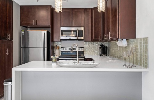 Palm Desert Condo | LOCATION!RENOVATED! POOL, TENNIS, GYM, WIFI, PRVT PATIO