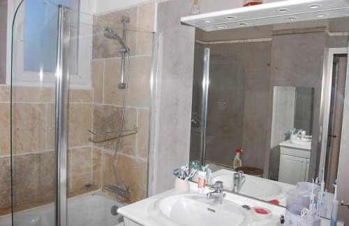 Les Sablettes Apartment | Location saisonnière logement les pieds dans l’eau