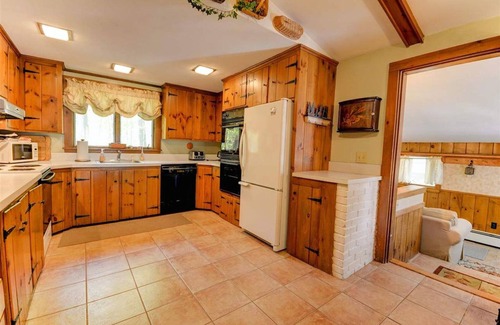 Cranmore Birches House | Location! Walk to Cranmore and Town!