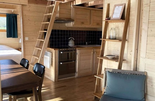 Beauchamps House | LocationGod, Field of Campaign - Cabin on the water with Nordic bath 2 rooms 4 people