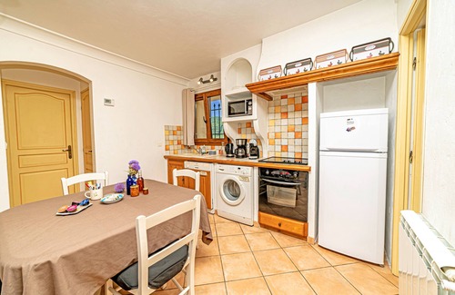 Le Bar-sur-Loup Apartment | Locations-06, Maison de Noelie 1er etage 30mn Nice