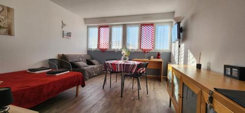Saint Augustin Apartment | LOCBORDEAUX-FR - Appt proche CHU Bordeaux - WIFI