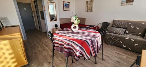 Saint Augustin Apartment | LOCBORDEAUX-FR - Appt proche CHU Bordeaux - WIFI