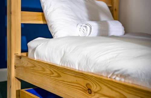 Lewiston Hotel | Loch Ness Bunk Inn