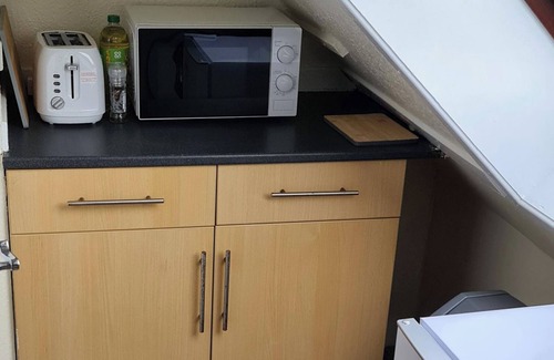 Campbeltown Apartment | Loch Views Apartment Sleeps 2-Pets Ok-Free Parking