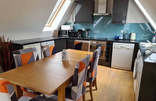 Saddell Apartment | Lochside apartment: stunning views over Loch Katrine
